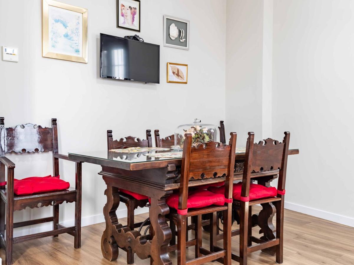 2 Bedrooms 2 Bathrooms - Triana- Sevilla Buitenkant foto
